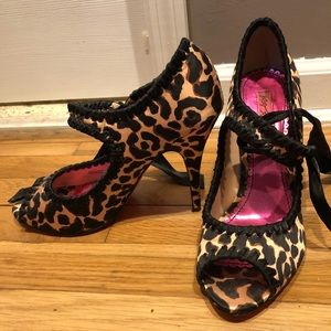 Betsey Johnson Leopard Mary Jane Pumps